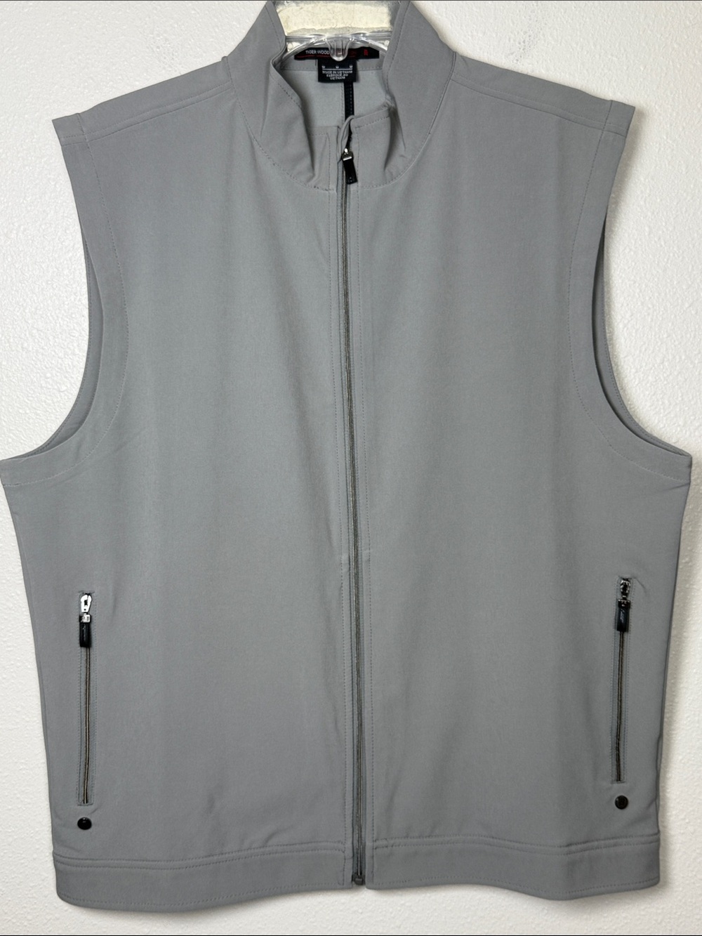 Nike Tiger Woods Collection Golf Vest Mens M Gray Full Zip Stretch
Performance